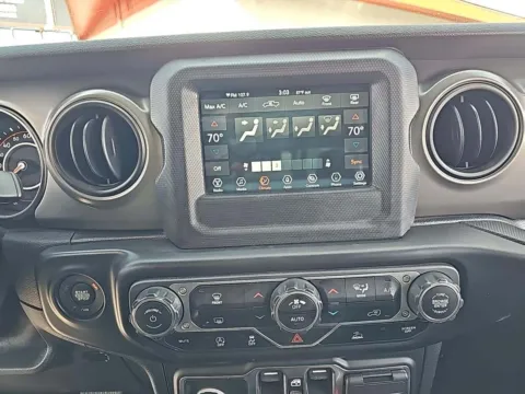 More photos of 2021 Jeep Gladiator Sport at McCloskey Truck Town (Licensed as McCloskey Motors Inc.), CO