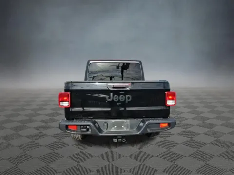 More photos of 2021 Jeep Gladiator Sport at McCloskey Truck Town (Licensed as McCloskey Motors Inc.), CO