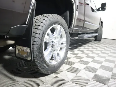 More photos of 2019 Chevrolet Silverado 2500HD High Country at McCloskey Imports & 4x4s (Licensed as McCloskey Isuzu), CO