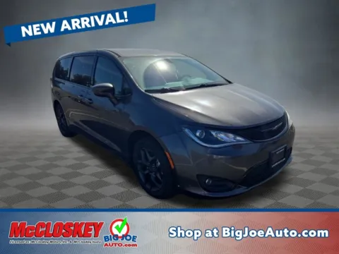 Gray 2018 Chrysler Pacifica Touring Plus for sale in Colorado Springs, CO