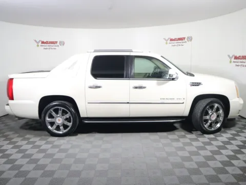 Another view of 2009 Cadillac Escalade EXT for sale in Colorado Springs, CO at McCloskey Truck Town (Licensed as McCloskey Motors Inc.)