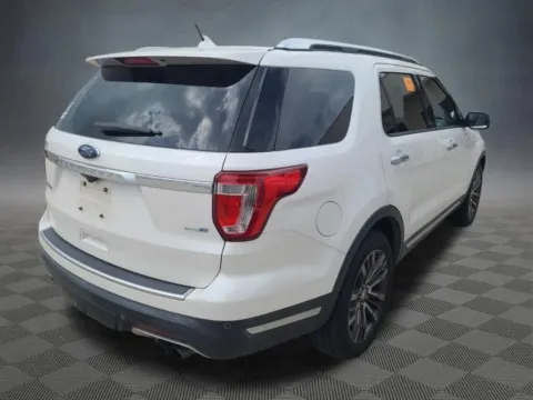 More photos of 2018 Ford Explorer Platinum at McCloskey Imports & 4x4s (Licensed as McCloskey Isuzu), CO