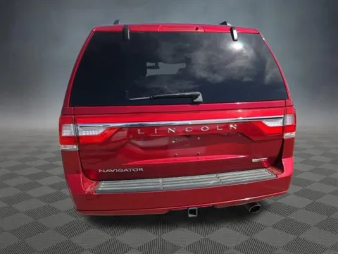 More photos of 2015 Lincoln Navigator at McCloskey Truck Town (Licensed as McCloskey Motors Inc.), CO