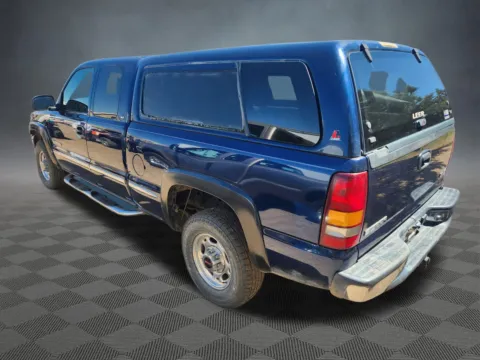 Another view of 2000 GMC Sierra 2500 for sale in Colorado Springs, CO at McCloskey Truck Town (Licensed as McCloskey Motors Inc.)
