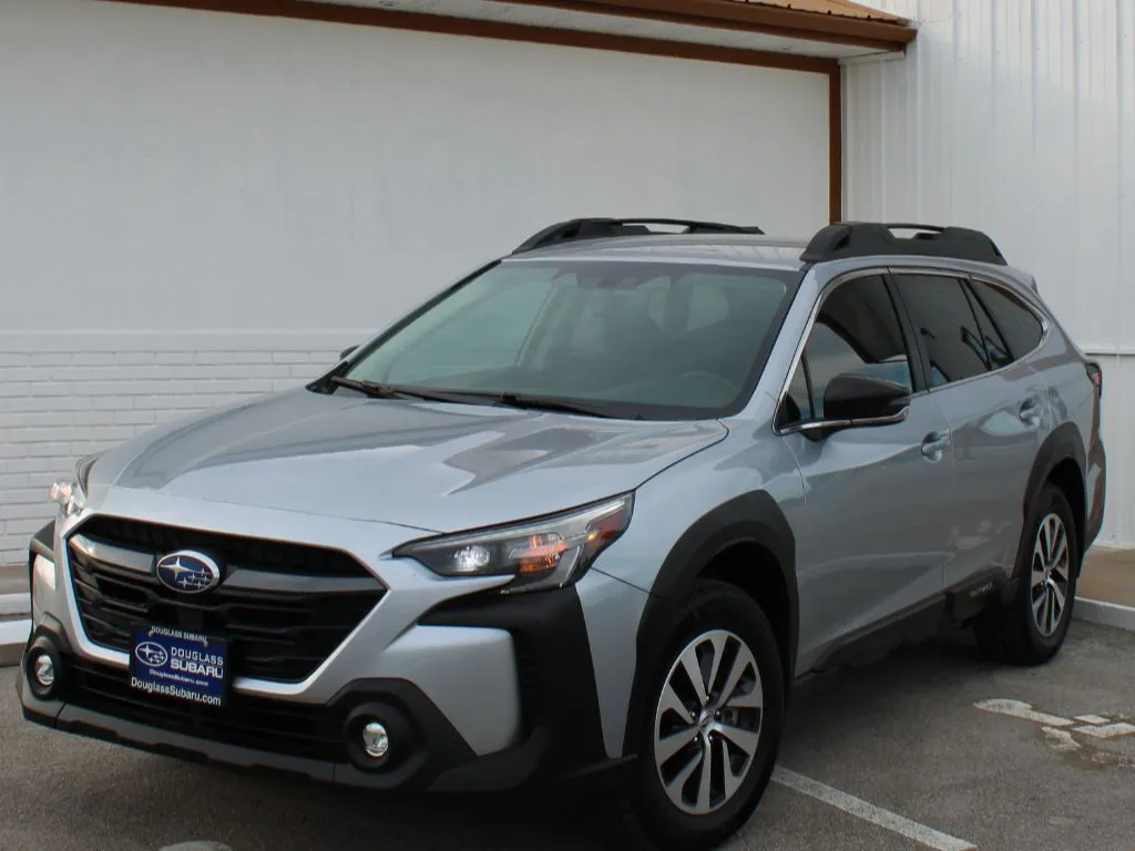 Silver 2024 Subaru Outback Premium for sale in Tulsa, OK
