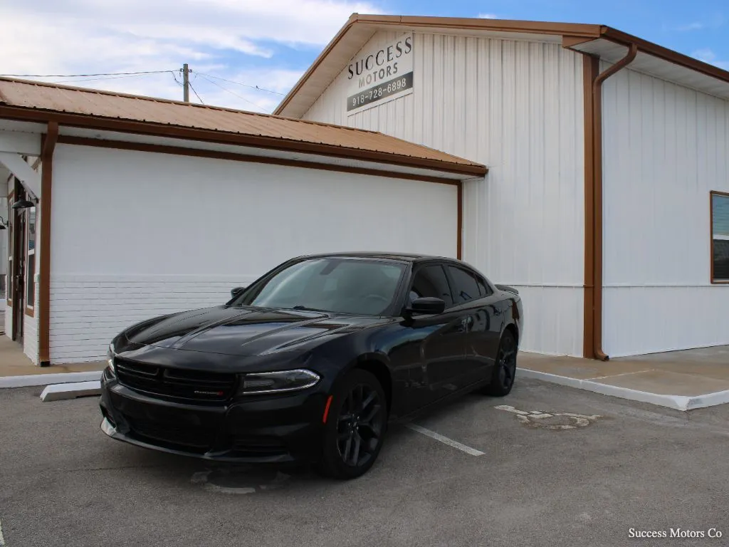 Black 2019 Dodge Charger SXT for sale in Tulsa, OK