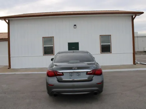 More photos of 2015 INFINITI Q70 Hybrid at Success Motors Co, OK