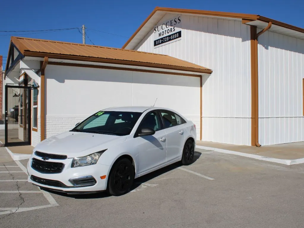 White 2016 Chevrolet Cruze Limited LS Auto for sale in Tulsa, OK