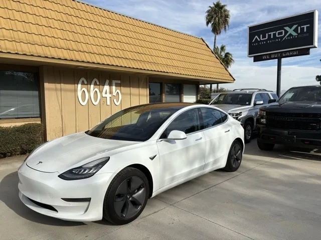2018 Tesla Model 3's photo