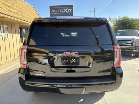 Another view of 2019 GMC Yukon SLE for sale in Riverside, CA at AutoXit