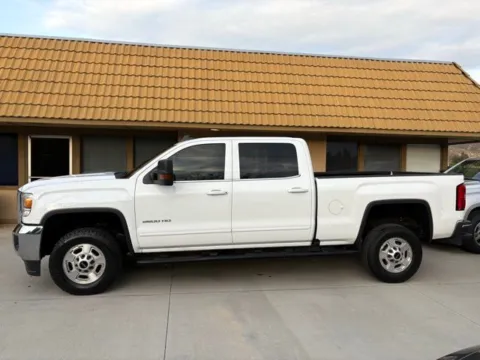 More photos of 2016 GMC Sierra 2500HD SLE at AutoXit, CA