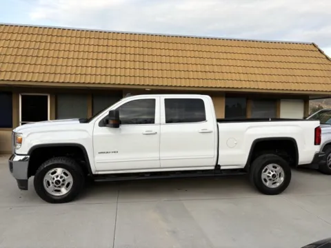 More photos of 2016 GMC Sierra 2500HD SLE at AutoXit, CA