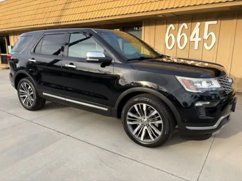More photos of 2018 Ford Explorer Platinum at AutoXit, CA