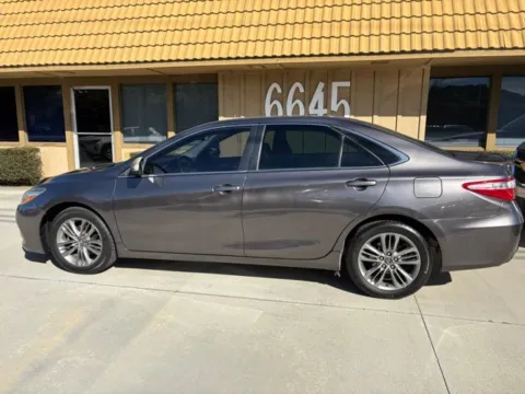 More photos of 2017 Toyota Camry at AutoXit, CA