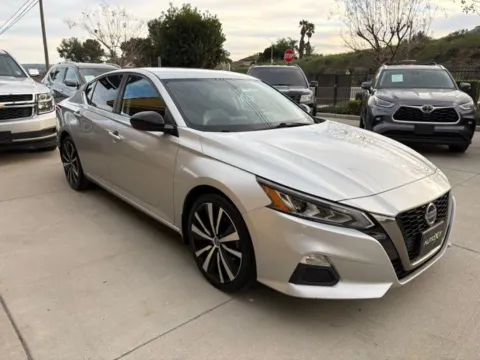 More photos of 2019 Nissan Altima 2.5 SR at AutoXit, CA