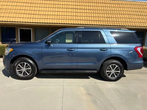 Another view of 2019 Ford Expedition XLT for sale in Riverside, CA at AutoXit