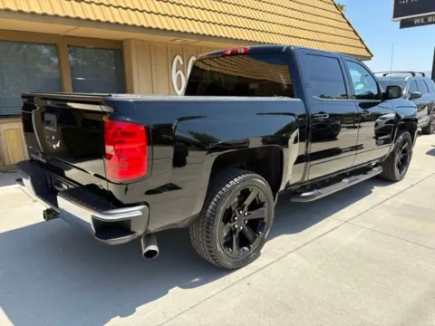 More photos of 2017 Chevrolet Silverado 1500 LT at AutoXit, CA