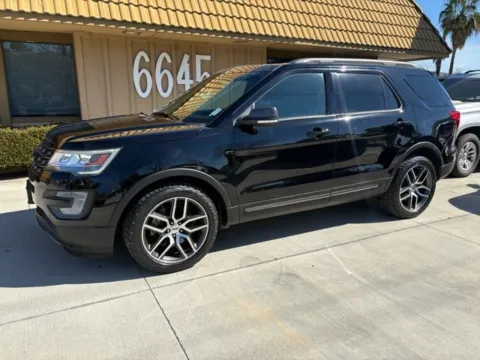 Photos of 2017 Ford Explorer XLT for sale in Riverside, CA at AutoXit