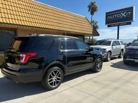 More photos of 2017 Ford Explorer XLT at AutoXit, CA