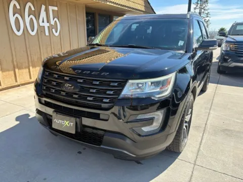 More photos of 2017 Ford Explorer XLT at AutoXit, CA