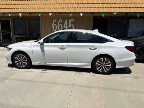 More photos of 2022 Honda Accord Hybrid at AutoXit, CA