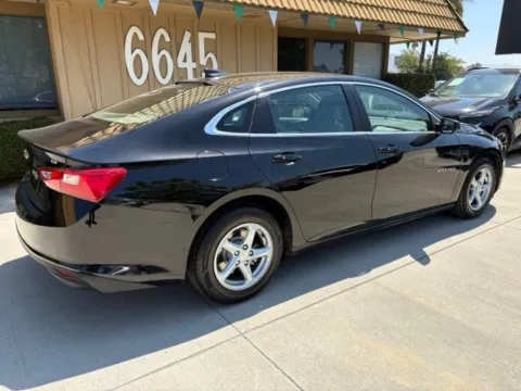 More photos of 2016 Chevrolet Malibu LS at AutoXit, CA