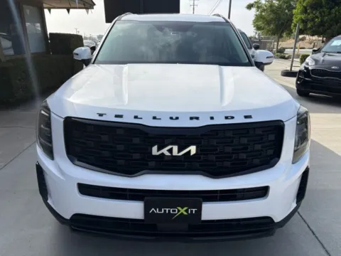 Photos of 2022 Kia Telluride EX for sale in Riverside, CA at AutoXit