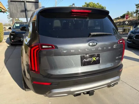 More photos of 2020 Kia Telluride EX at AutoXit, CA