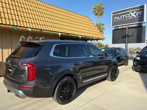 Photos of 2020 Kia Telluride EX for sale in Riverside, CA at AutoXit