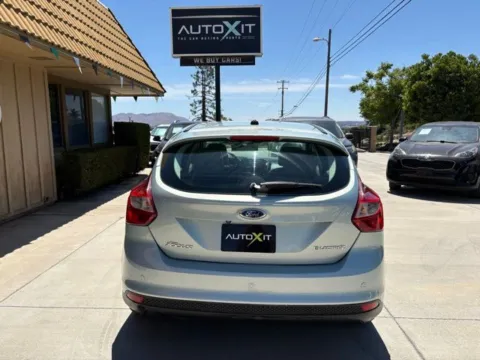 More photos of 2013 Ford Focus Electric at AutoXit, CA