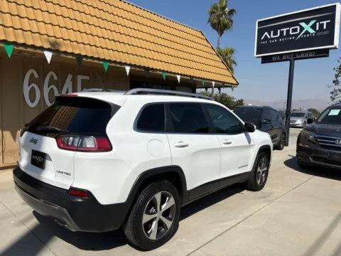 More photos of 2020 Jeep Cherokee Limited at AutoXit, CA