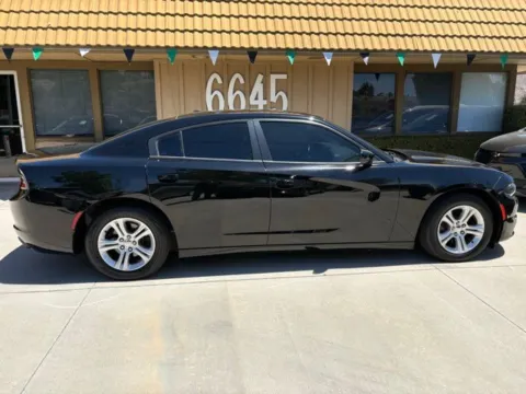 More photos of 2021 Dodge Charger SXT at AutoXit, CA