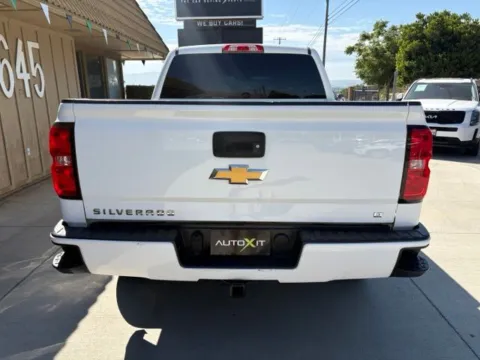 Another view of 2018 Chevrolet Silverado 1500 LT for sale in Riverside, CA at AutoXit