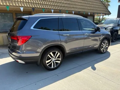 Another view of 2017 Honda Pilot Touring for sale in Riverside, CA at AutoXit