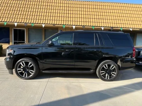 Another view of 2020 Chevrolet Tahoe LT for sale in Riverside, CA at AutoXit