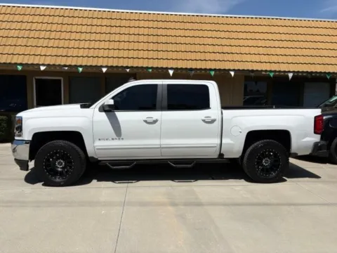Another view of 2018 Chevrolet Silverado 1500 LT for sale in Riverside, CA at AutoXit