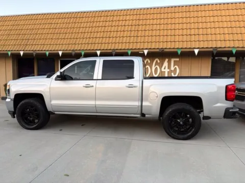 More photos of 2016 Chevrolet Silverado 1500 LT at AutoXit, CA