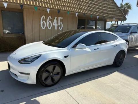 More photos of 2020 Tesla Model 3 Long Range at AutoXit, CA