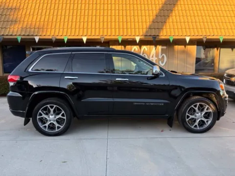 More photos of 2020 Jeep Grand Cherokee Overland at AutoXit, CA