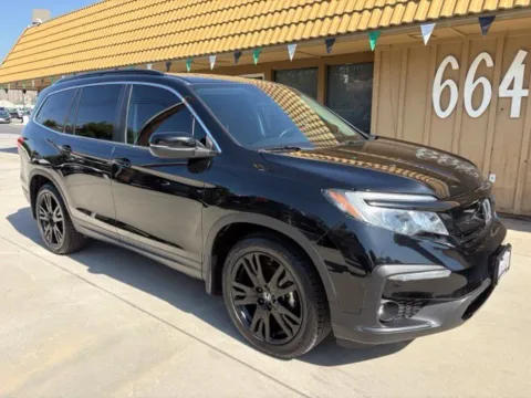 More photos of 2022 Honda Pilot Special Edition at AutoXit, CA