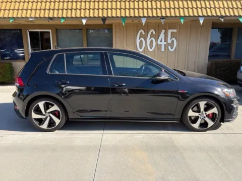 More photos of 2018 Volkswagen Golf GTI 2.0T SE at AutoXit, CA