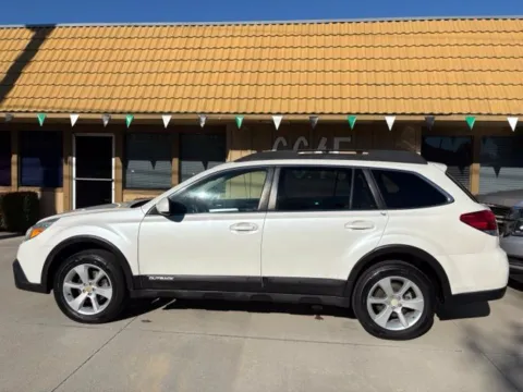 More photos of 2014 Subaru Outback 2.5i Premium at AutoXit, CA