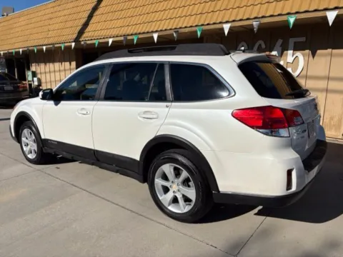 More photos of 2014 Subaru Outback 2.5i Premium at AutoXit, CA