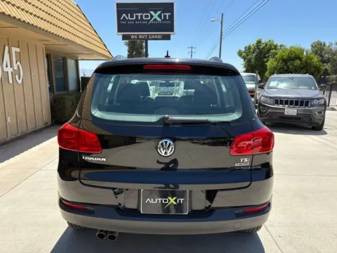 Another view of 2016 Volkswagen Tiguan S for sale in Riverside, CA at AutoXit