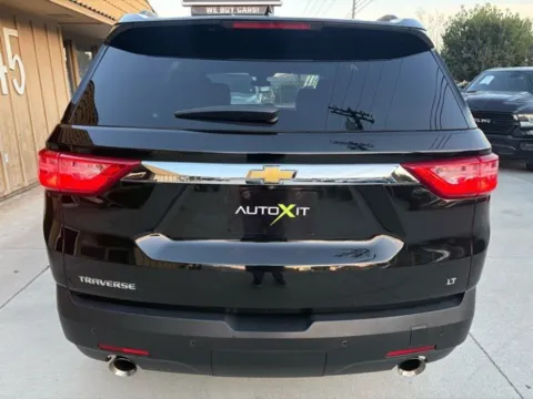 More photos of 2020 Chevrolet Traverse LT at AutoXit, CA