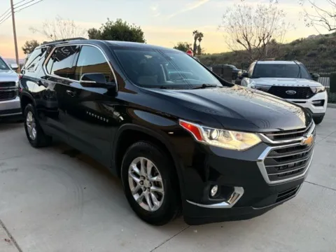 Another view of 2020 Chevrolet Traverse LT for sale in Riverside, CA at AutoXit
