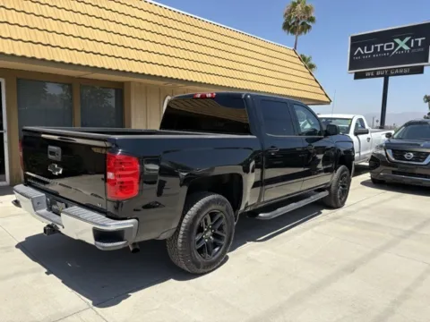 More photos of 2018 Chevrolet Silverado 1500 LT at AutoXit, CA
