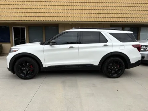 More photos of 2020 Ford Explorer ST at AutoXit, CA