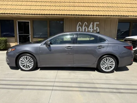 More photos of 2018 Lexus ES 350 at AutoXit, CA