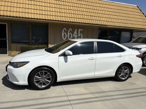 Another view of 2017 Toyota Camry SE for sale in Riverside, CA at AutoXit